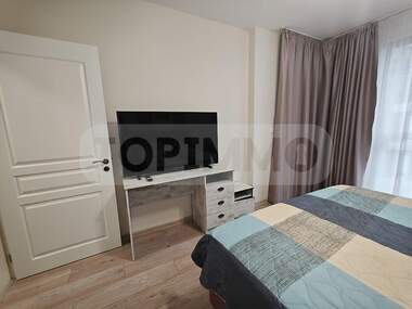 Închiriere - Apartament în Center,  Varna