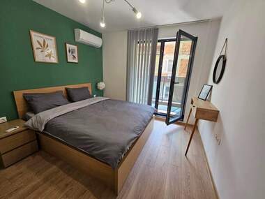 Închiriere - Apartament în Mladejki hălm,  Plovdiv