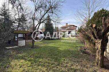 Închiriere - Casă în V.Z. Amerikanski kolej,  Sofia