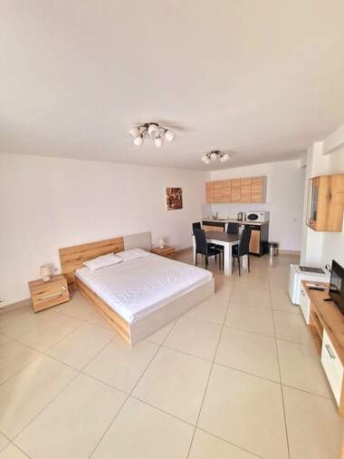 Verkauf - Wohnung in Zentar,  Dobritsch