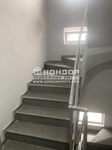Продажба - Апартамент в Кючук Париж,  Пловдив