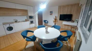 Miete - Wohnung in Kamenni,  Haskowo