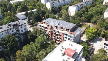 Продажба - Апартамент в Сторгозия,  Плевен