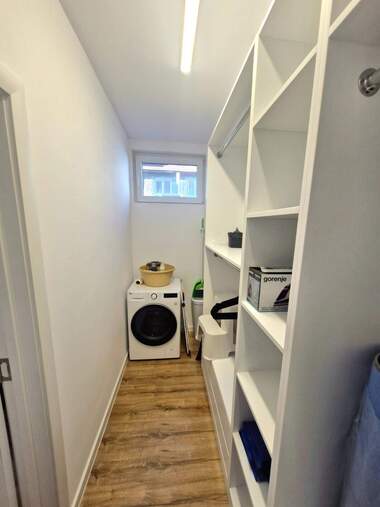 Miete - Wohnung in Wazrajdane,  Burgas