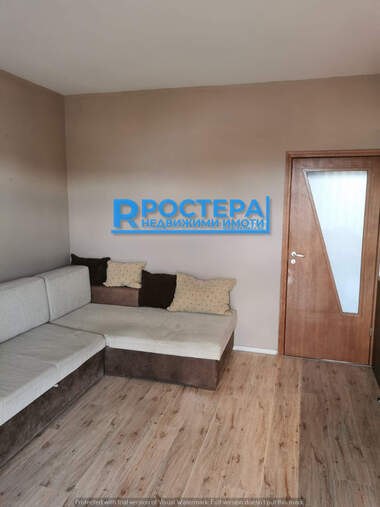 Продажба - Апартамент във Вароша,  Търговище