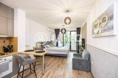 Vânzare - Apartament în Sfinții Constantin și Elena,  Varna