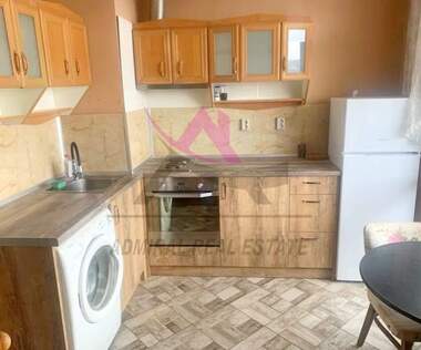Închiriere - Apartament în Center,  Varna