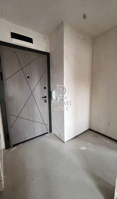 Продажба - Апартамент в Люлин-9,  София