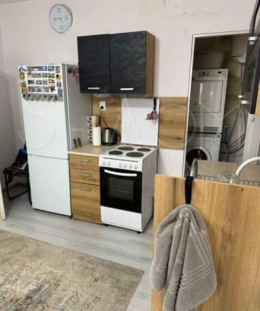 Vânzare - Etaj din casă în Aiazmoto,  Stara Zagora