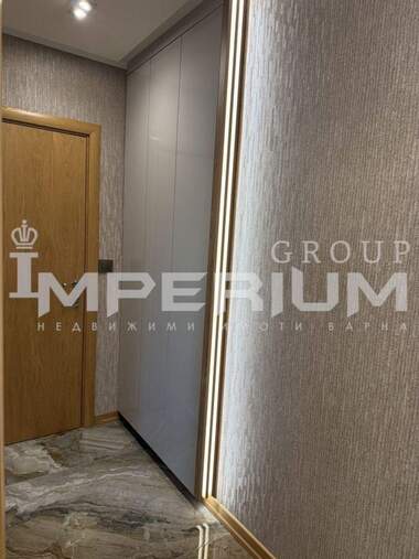 Închiriere - Apartament în Ceaîka,  Varna