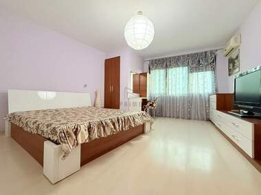 Închiriere - Apartament în Bratia Miladinovi,  Burgas