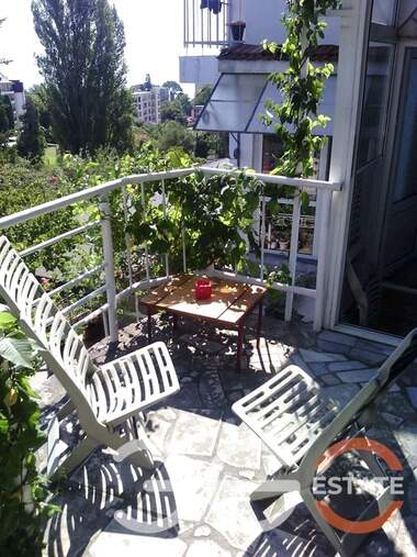 Продажба - Къща в Кабакум,  Варна