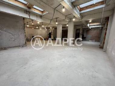 Ενοίκιο - Γραφείο σε Център,  Варна