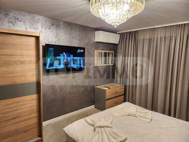 Închiriere - Apartament în Bazar Levski,  Varna