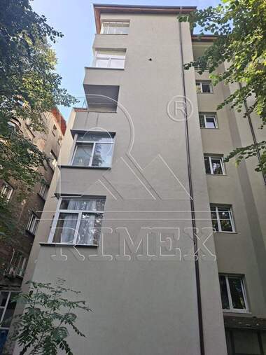 Продажба - Апартамент в Център,  София