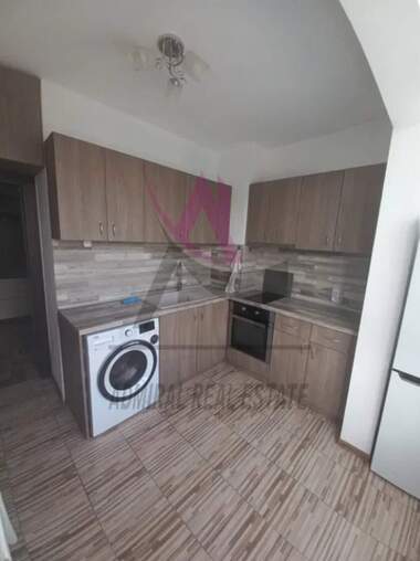 Închiriere - Apartament în Ceaîka,  Varna