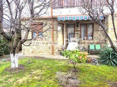 Продажба - Къща в Столник,  София Област