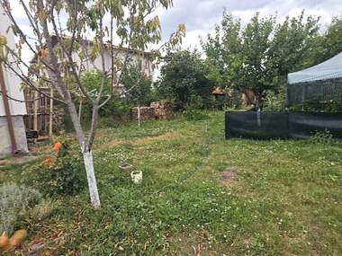 For sale - House in Petarch,  Sofia Oblast