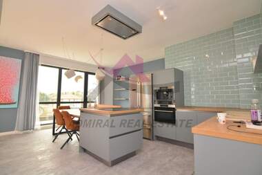 For sale - Apartment in Alen mak,  Varna