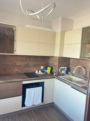 Închiriere - Apartament în Hristo Smirnenski,  Plovdiv
