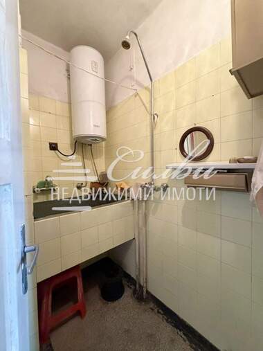 Vânzare - Apartament în Center,  Șumen