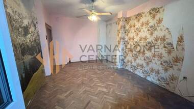 Vânzare - Apartament în Zimno kino Trakia,  Varna
