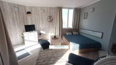 Miete - Wohnung in Mladejki halm,  Plowdiw