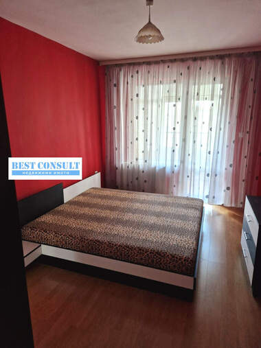 Kira - Apartman olarak Vazrajdane,  Ruse