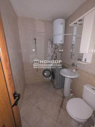 Продажба - Апартамент в Кючук Париж,  Пловдив