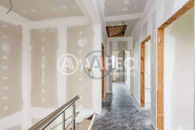 For sale - House in Yarebichna,  Varna