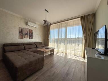 Închiriere - Apartament în Bratia Miladinovi,  Burgas