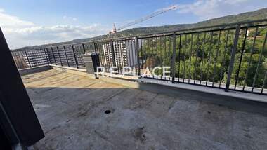 For sale - Apartment in Vazrajdane 1,  Varna