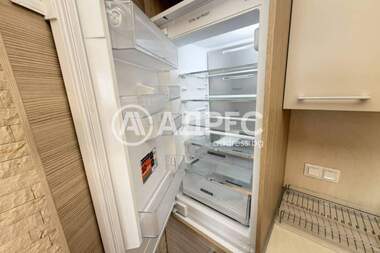 Închiriere - Apartament în Center,  Varna