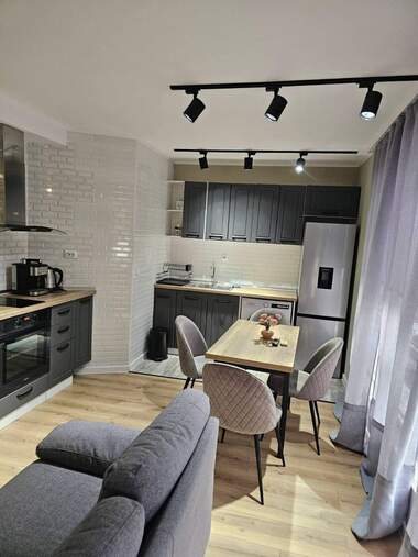 Închiriere - Apartament în Izgrev,  Burgas