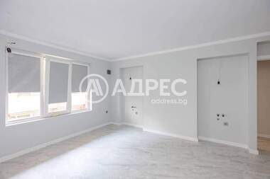 Ενοίκιο - Γραφείο σε Колхозен пазар,  Варна