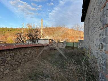 For sale - House in Iskra,  Plovdiv