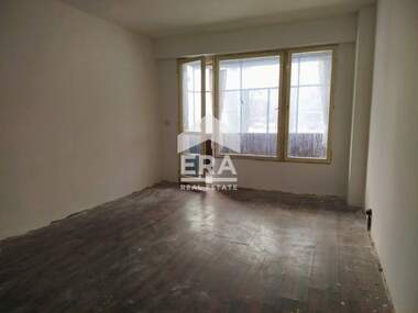 For sale - Apartment in Shirok centar,  Lovech