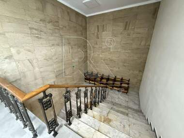 Продажба - Офис в Център,  Габрово