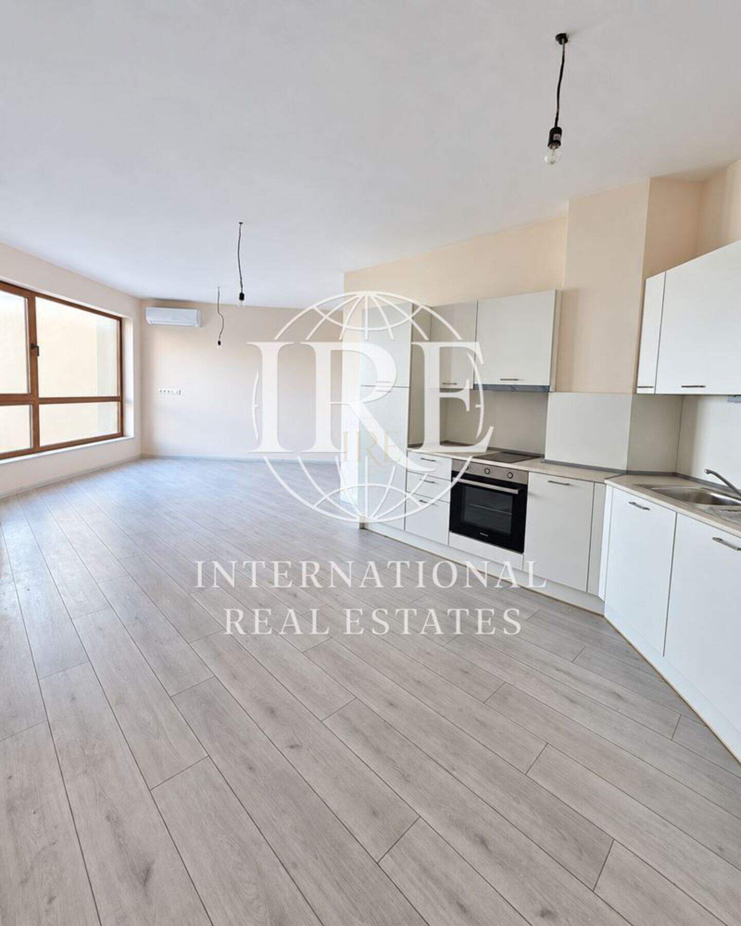 2 bedroom Apartment in Alen mak, Varna – photo 3