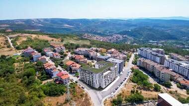 Satış - Dükkan/Ofis/Depo/Güzellik salonu/Yer/Diş ofisi olarak Kartala,  Veliko Tarnovo