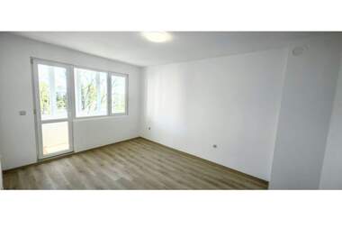 Verkauf - Wohnung in Mladost 2,  Warna