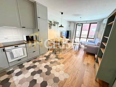 Închiriere - Apartament în Belite brezi,  Sofia