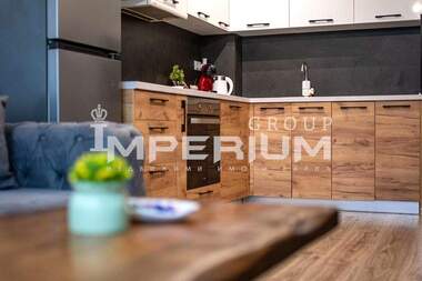 Închiriere - Apartament în Levski,  Varna