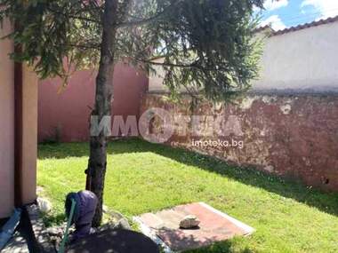 For sale - House in Kuklen,  Plovdiv