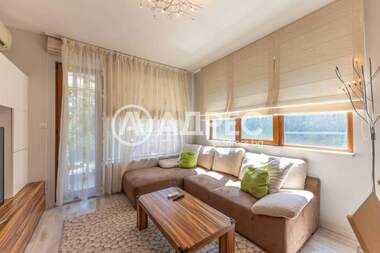 Închiriere - Apartament în Sfinții Constantin și Elena,  Varna