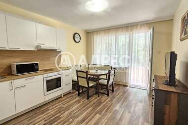 Închiriere - Apartament în Neptun,  Varna