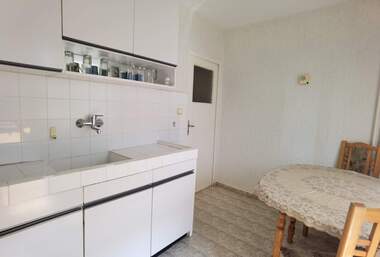 Продажба - Апартамент в Дружба 1,  Русе
