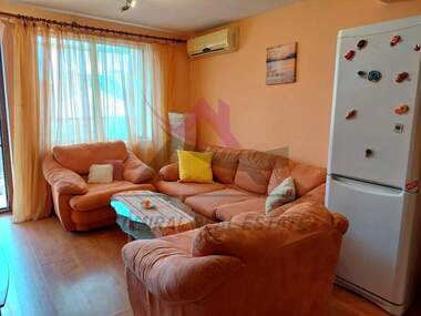 For rent - Apartment in Kolhozen pazar,  Varna