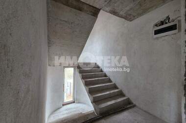 For sale - House in Voluiak,  Sofia