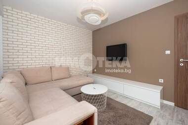 Продажба - Апартамент в Кючук Париж,  Пловдив